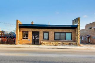 5510 W Montrose Avenue, Chicago, IL 60641