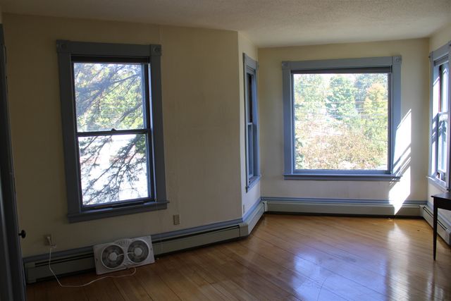 69 Winter Street, St. Johnsbury, VT 05819