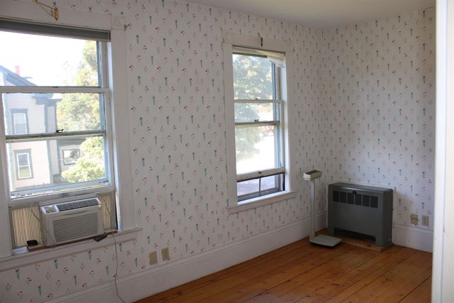 69 Winter Street, St. Johnsbury, VT 05819