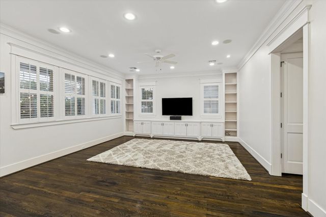 916 Columbia Street, Houston, TX 77008