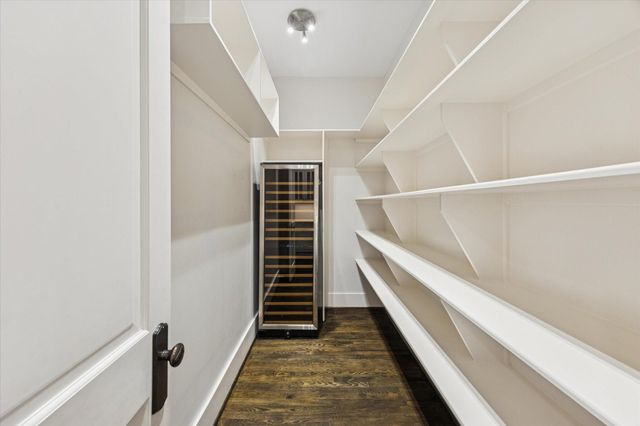 916 Columbia Street, Houston, TX 77008