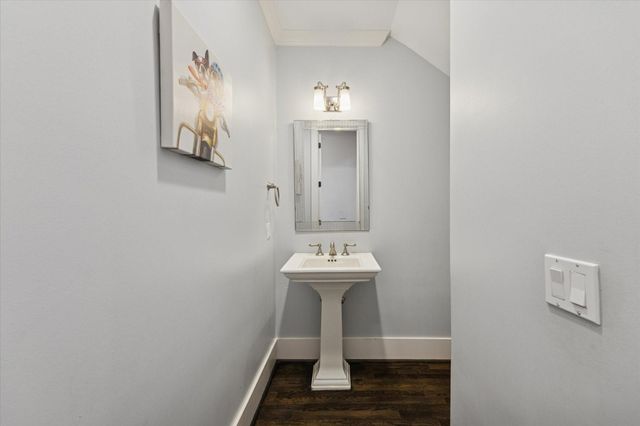 916 Columbia Street, Houston, TX 77008