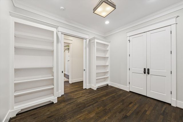 916 Columbia Street, Houston, TX 77008