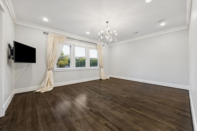 916 Columbia Street, Houston, TX 77008