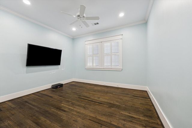 916 Columbia Street, Houston, TX 77008