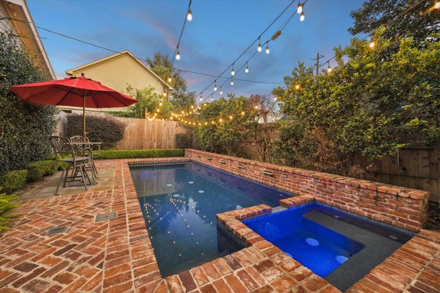 916 Columbia Street, Houston, TX 77008