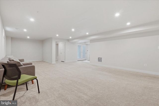 21839 CLARKSBURG RD, Clarksburg, MD 20871