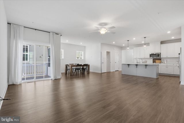 21839 CLARKSBURG RD, Clarksburg, MD 20871