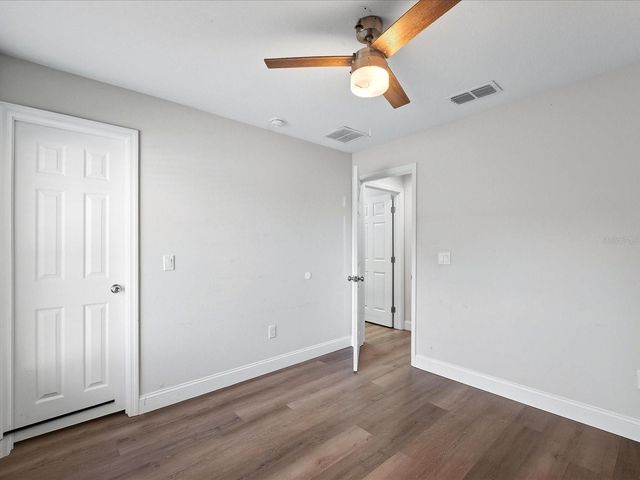 6235 DUNDEE AVENUE, North Port, FL 34291