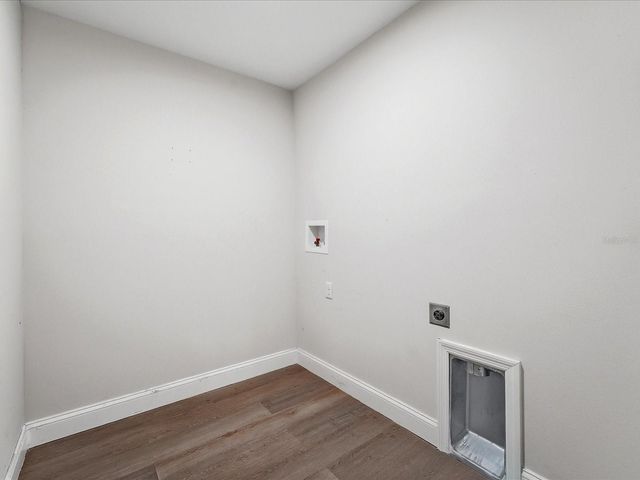 6235 DUNDEE AVENUE, North Port, FL 34291