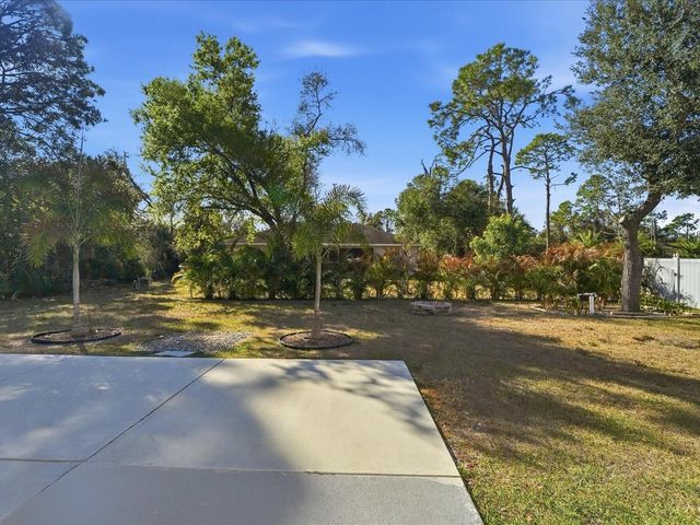 6235 DUNDEE AVENUE, North Port, FL 34291