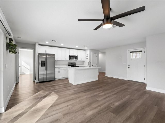 6235 DUNDEE AVENUE, North Port, FL 34291