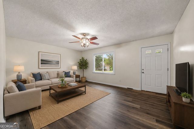 135 Manning Mill Road NW, Adairsville, GA 30103
