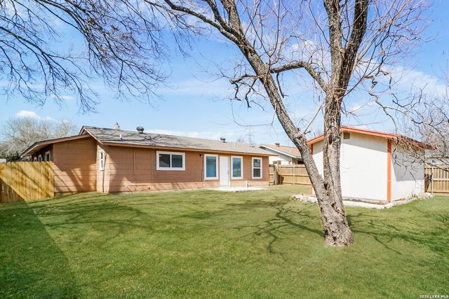 13406 CHESTERTON DR, San Antonio, TX 78217