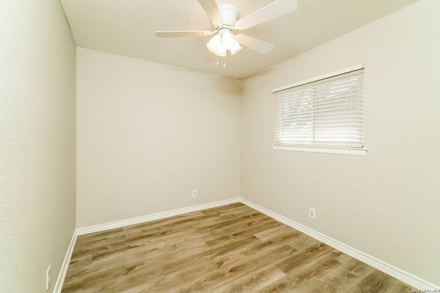 13406 CHESTERTON DR, San Antonio, TX 78217