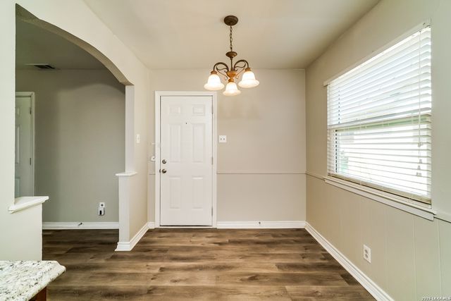 13406 CHESTERTON DR, San Antonio, TX 78217