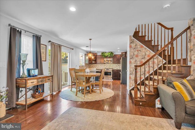 11 EVERGREEN RD, Mount Laurel, NJ 08054
