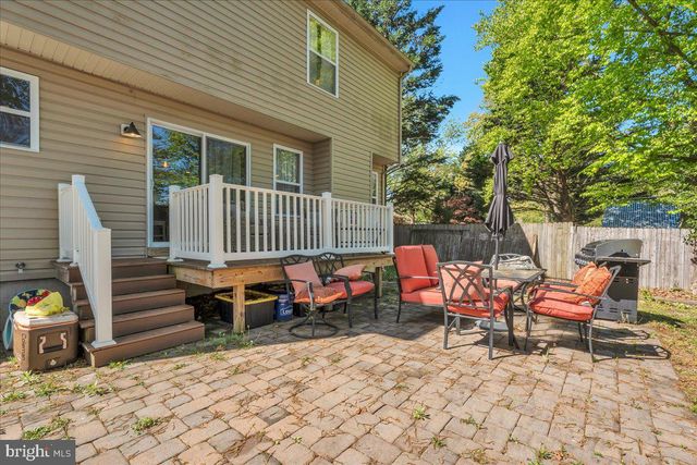 11 EVERGREEN RD, Mount Laurel, NJ 08054