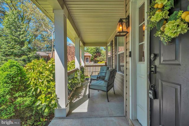 11 EVERGREEN RD, Mount Laurel, NJ 08054