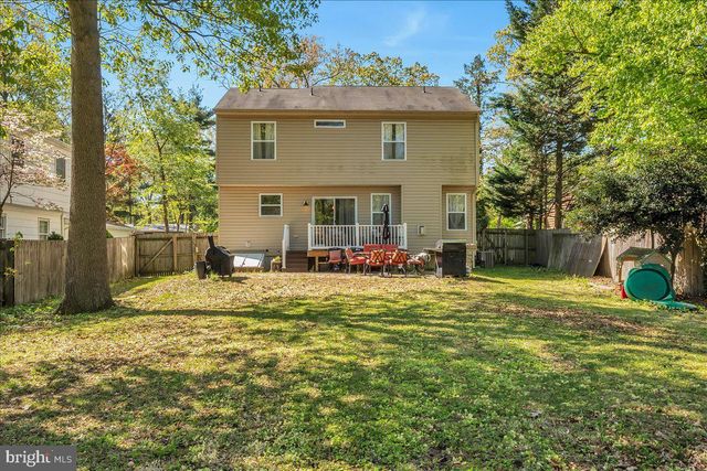 11 EVERGREEN RD, Mount Laurel, NJ 08054