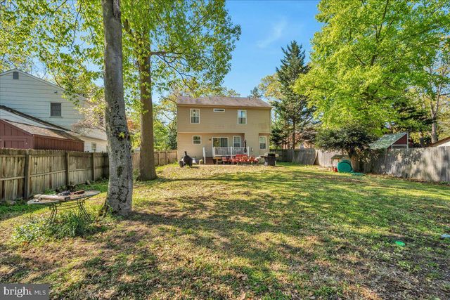 11 EVERGREEN RD, Mount Laurel, NJ 08054
