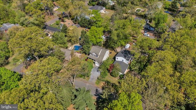 11 EVERGREEN RD, Mount Laurel, NJ 08054