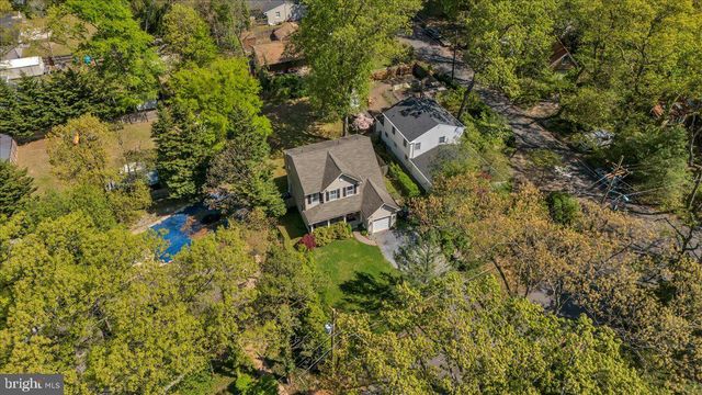 11 EVERGREEN RD, Mount Laurel, NJ 08054