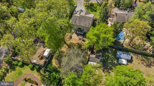 11 EVERGREEN RD, Mount Laurel, NJ 08054
