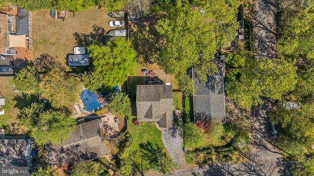 11 EVERGREEN RD, Mount Laurel, NJ 08054