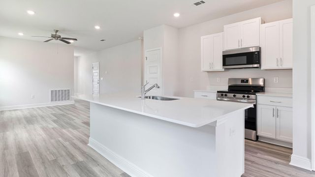 5409 Martingale Drive, Milton, FL 32583