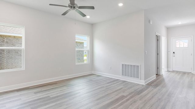 5409 Martingale Drive, Milton, FL 32583