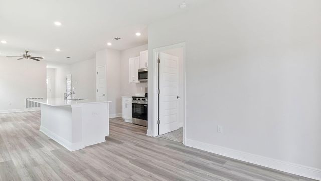 5409 Martingale Drive, Milton, FL 32583