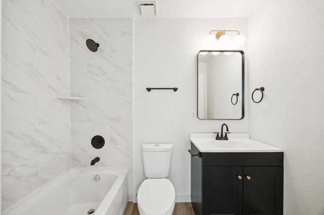 2222 N Hickory Street, Sherman, TX 75092