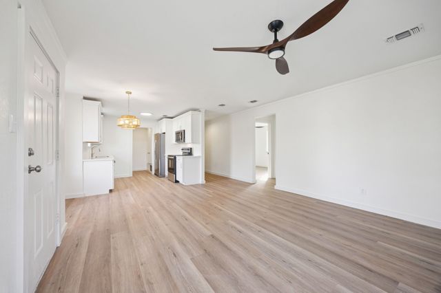 2222 N Hickory Street, Sherman, TX 75092