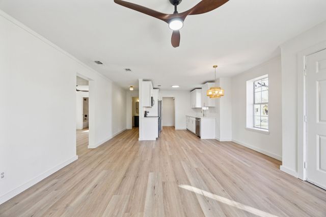 2222 N Hickory Street, Sherman, TX 75092