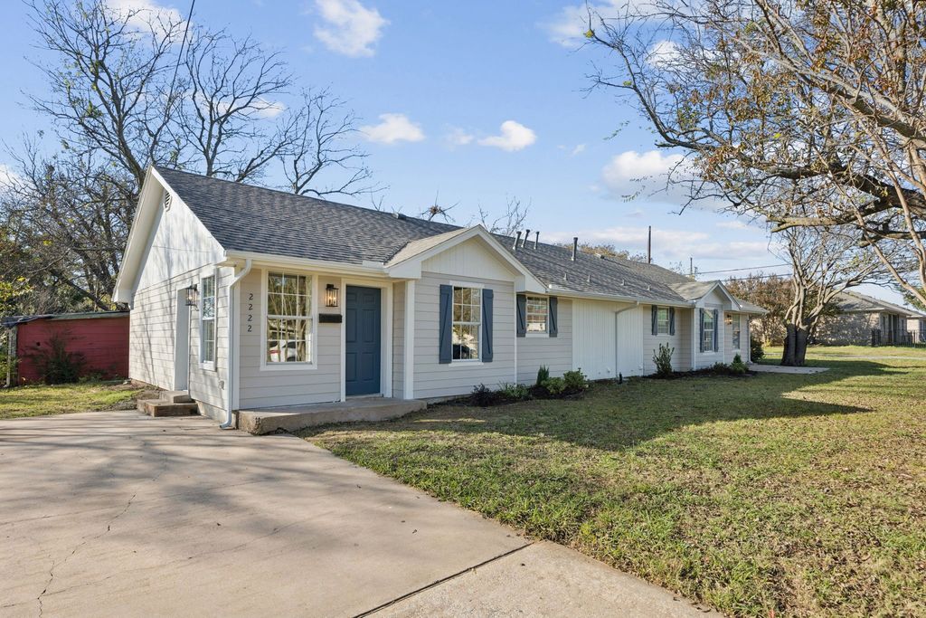 2222 N Hickory Street, Sherman, TX 75092