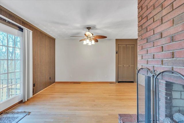 6089 Steeplechase DR, Roanoke, VA 24018