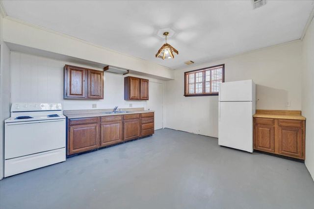 6089 Steeplechase DR, Roanoke, VA 24018