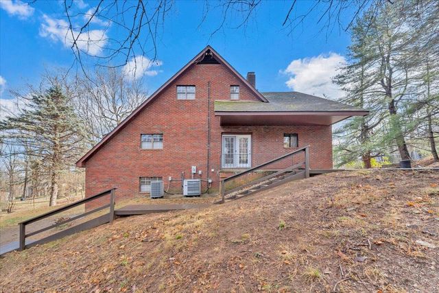 6089 Steeplechase DR, Roanoke, VA 24018