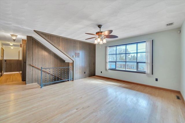 6089 Steeplechase DR, Roanoke, VA 24018