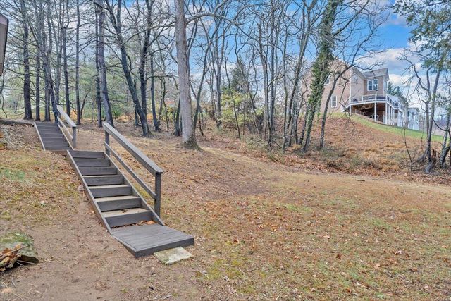 6089 Steeplechase DR, Roanoke, VA 24018