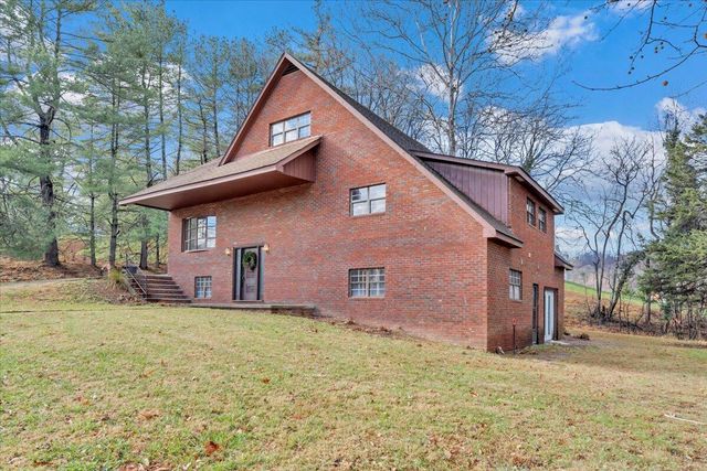 6089 Steeplechase DR, Roanoke, VA 24018