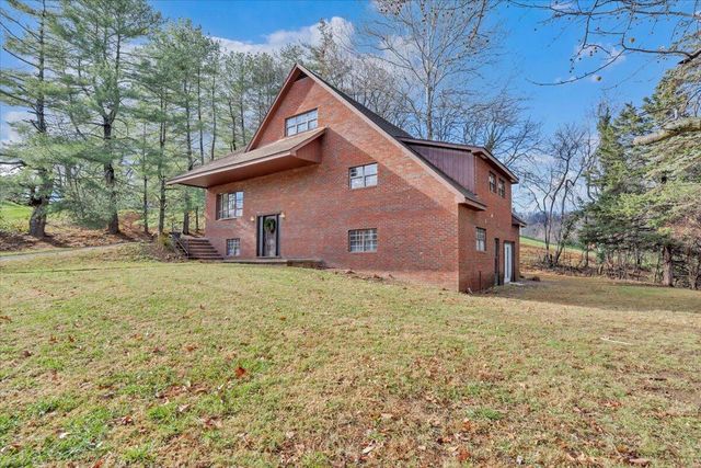 6089 Steeplechase DR, Roanoke, VA 24018