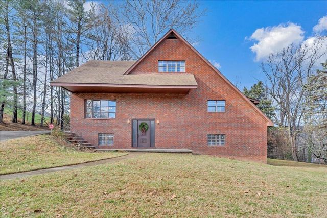 6089 Steeplechase DR, Roanoke, VA 24018