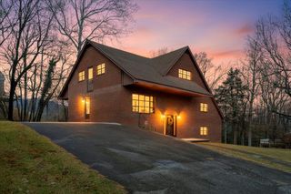 6089 Steeplechase DR, Roanoke, VA 24018