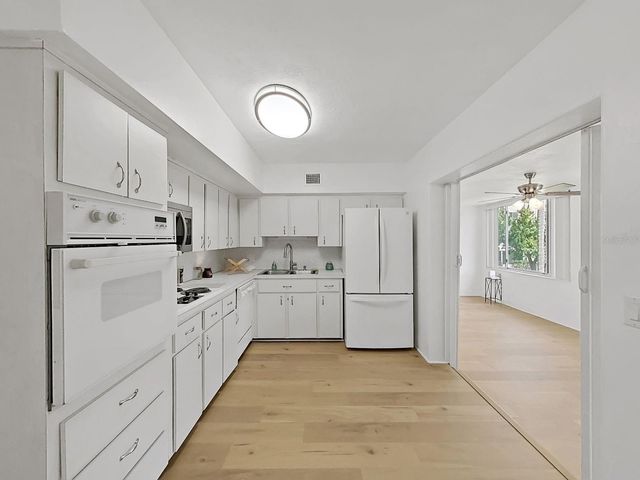 2451 CANADIAN WAY 23, Clearwater, FL 33763