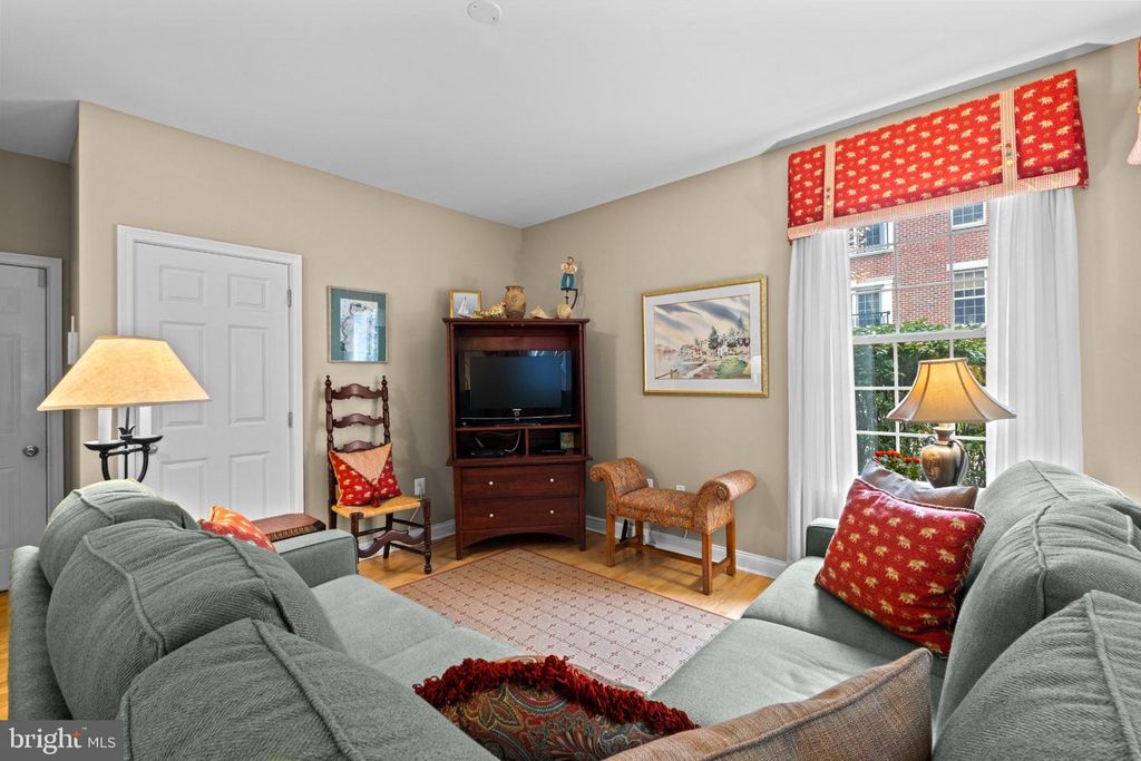 200 ADMIRALS WAY, PHILADELPHIA, PA 19146 — photo 3