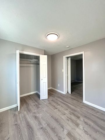 30 White Street 1R, Taunton, MA 02780