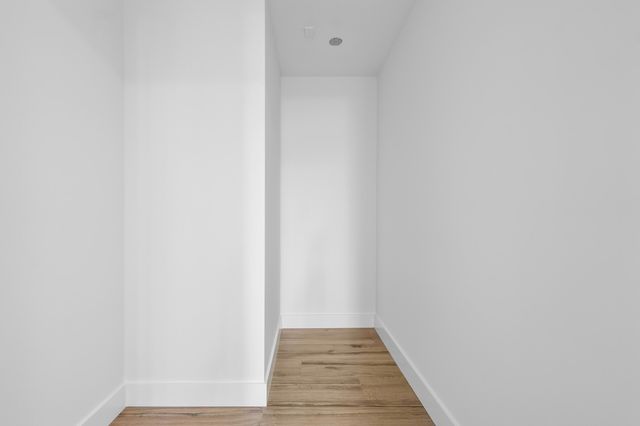 184 Lake Drive 4301, Palm Beach Shores, FL 33404