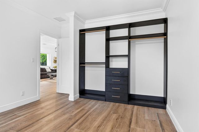 301 Pilgrim Road, West Palm Beach, FL 33405